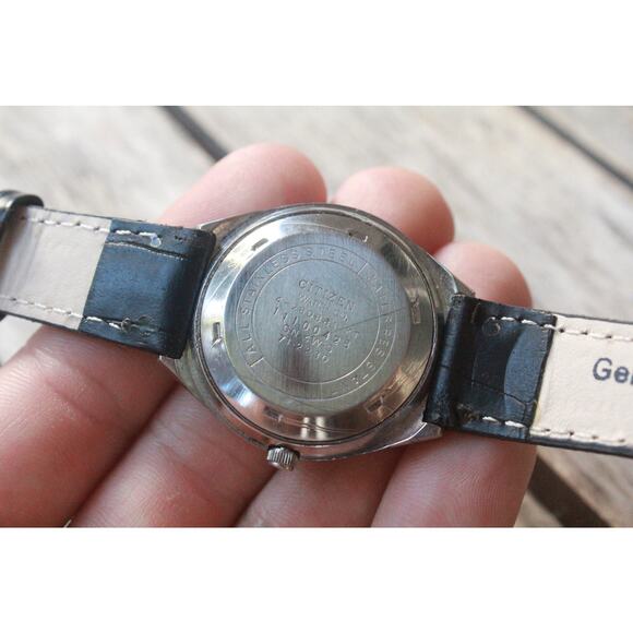 Vintage 1974 Citizen Automatic Mens Silver Watch W/daydate & Patina accents - Picture 3 of 8